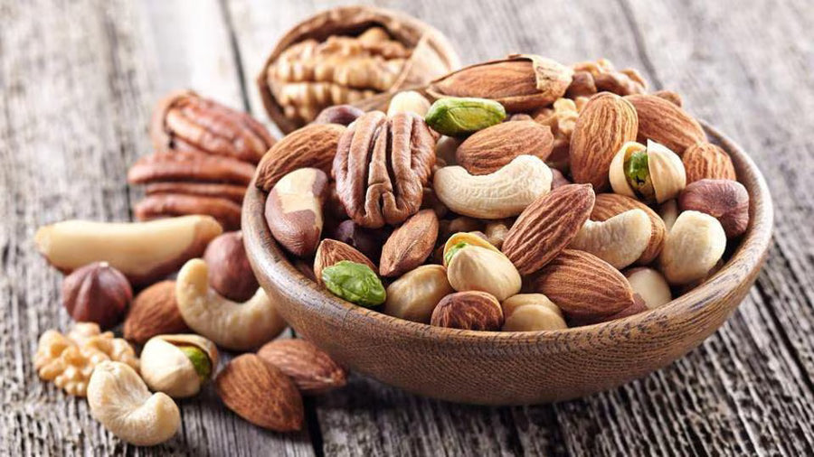 Health Benefits of Almonds & Walnuts